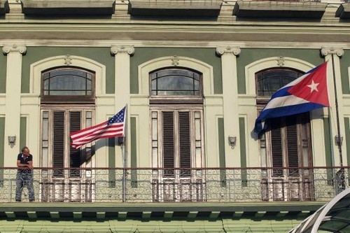Большинство американцев поддерживает нормализацию отношений с Кубой - ảnh 1
